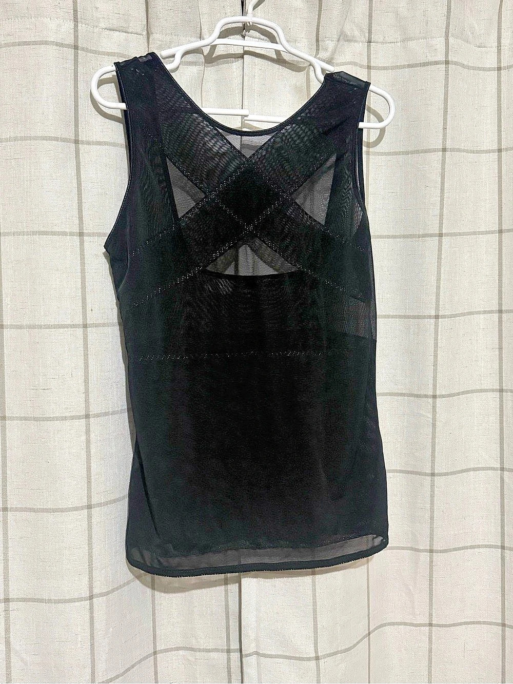 Black Mesh Cross-Front Tank Top size XL